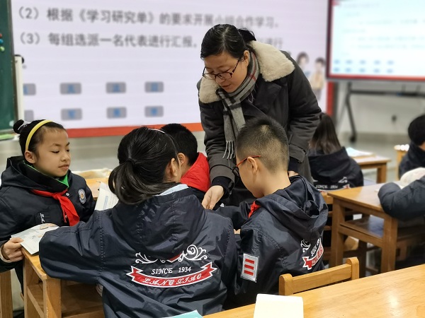 謝老師照片3.jpg