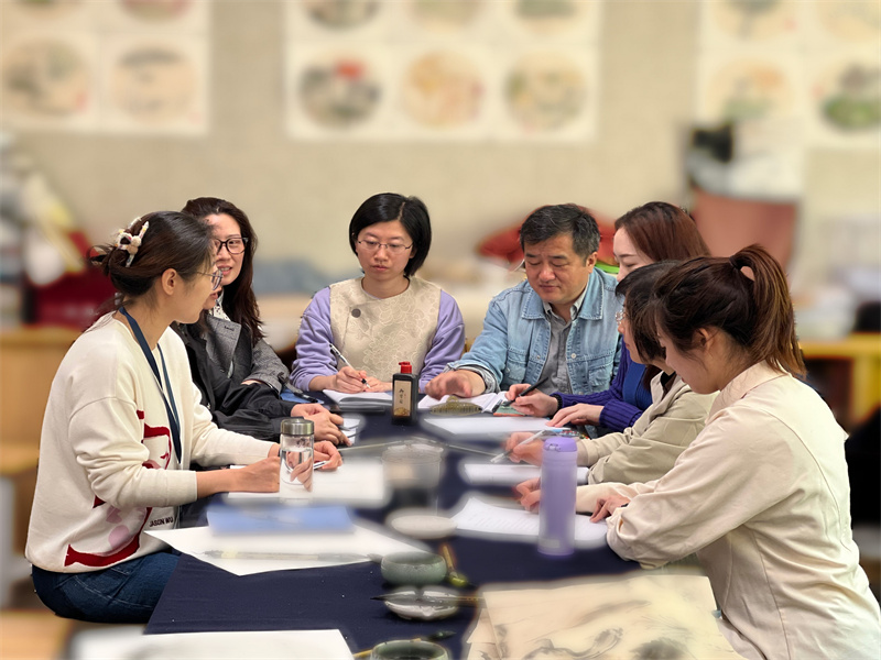 11.  美術   現場研討.jpg