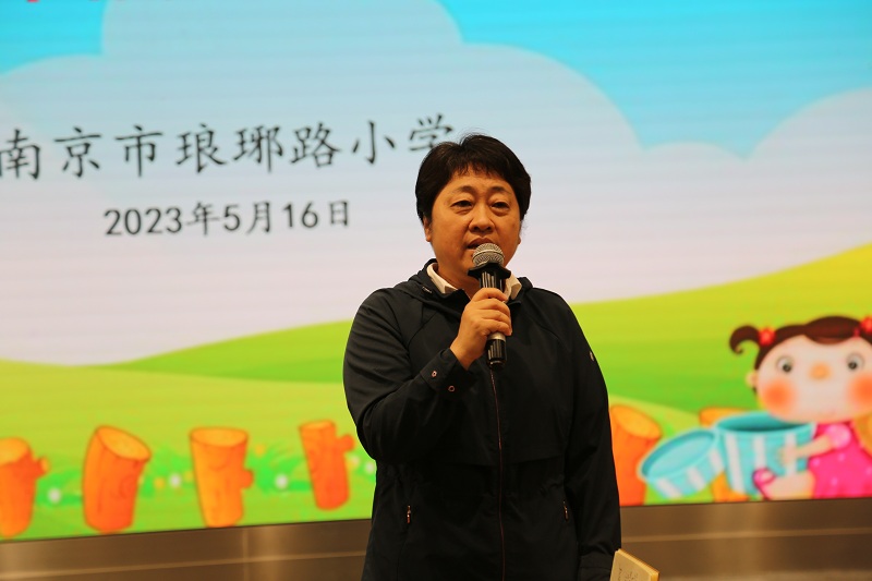 9.  戚書記發(fā)言.JPG