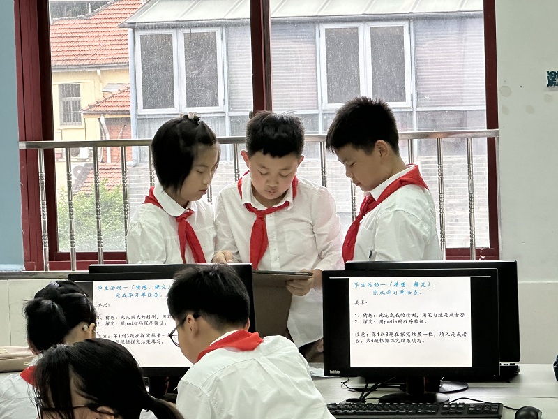 03學(xué)生上課現(xiàn)場4.JPG