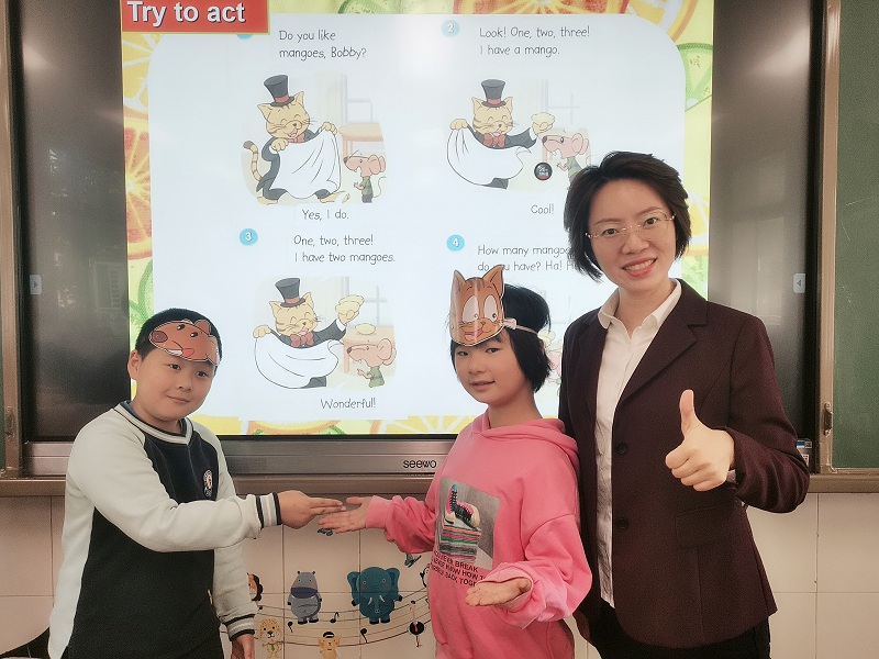 3.胡蝶-學(xué)生-課堂表演.jpg