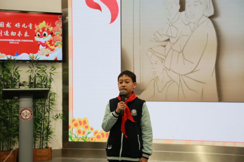 紅領(lǐng)巾講解員3.JPG